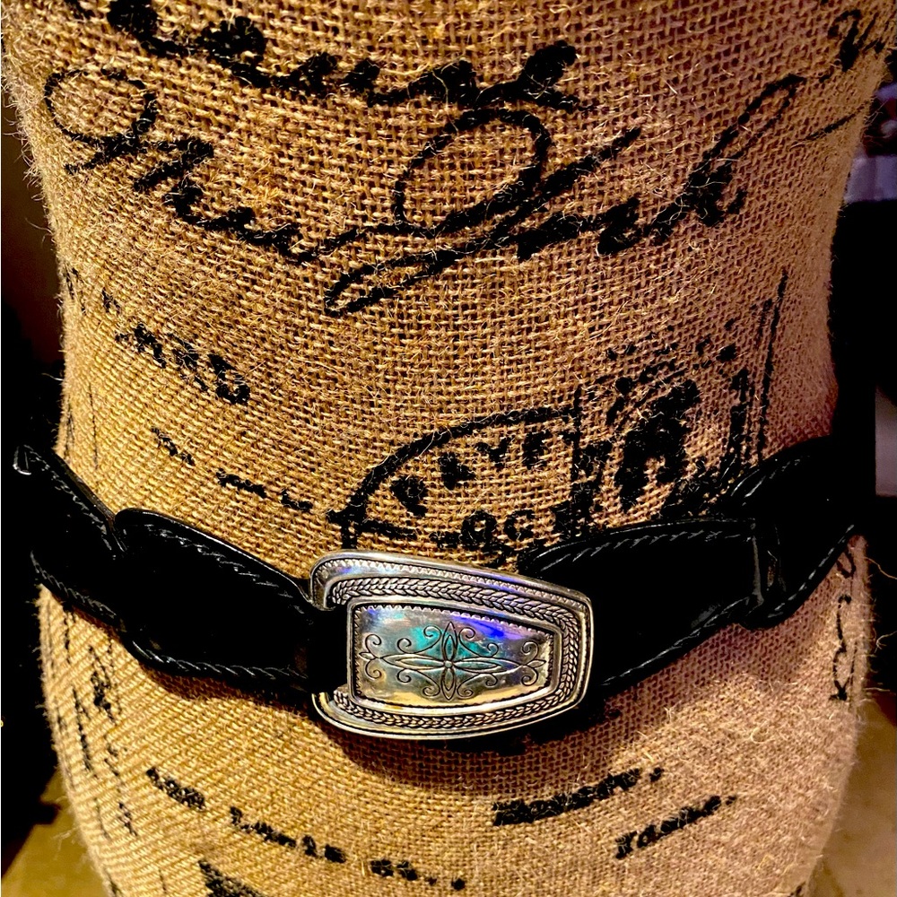Brighton Leather belt with engraved silver buckle… perfect condition. Rare - Picture 2 of 5